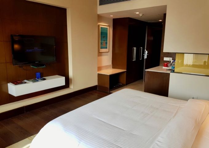 The comfortable rooms come with a contemporary decor.