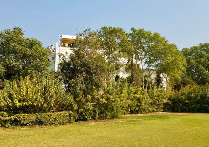 The back of the hotel faces the cricket pitch of the neighboring Trident hotel.