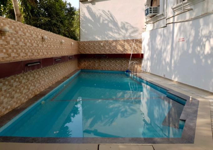 Review of Hotel Pushp Villa in Agra, India.