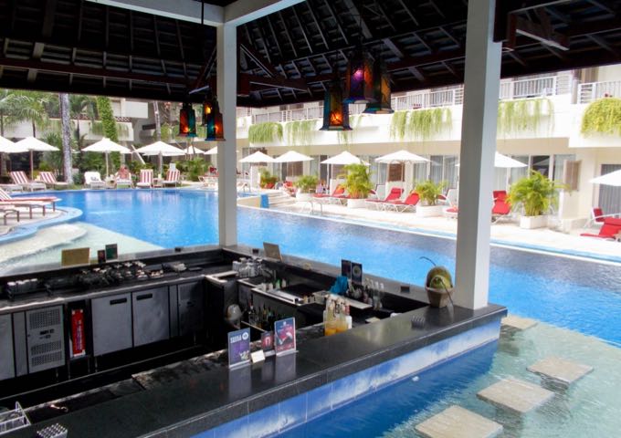 The Sunken Pool Bar is very popular for its happy hours.