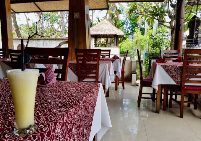 The cozy Pitanira Resto is opposite The Heart of Bali
