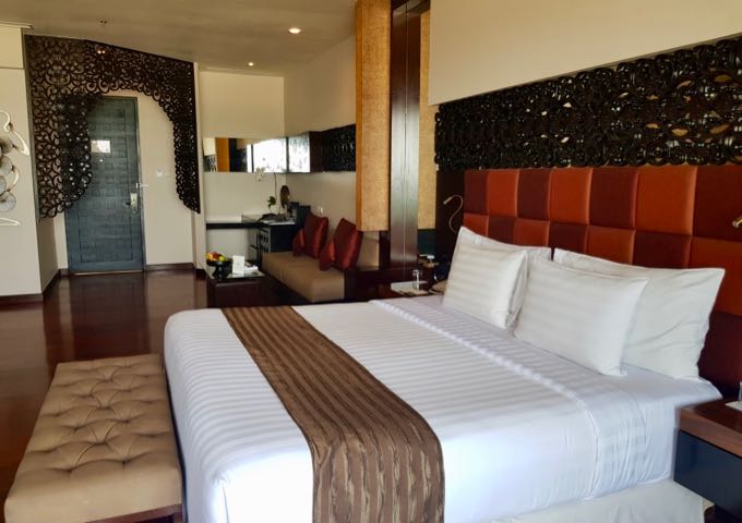 The spacious and impressive Ocean Suites are beautifully decorated.