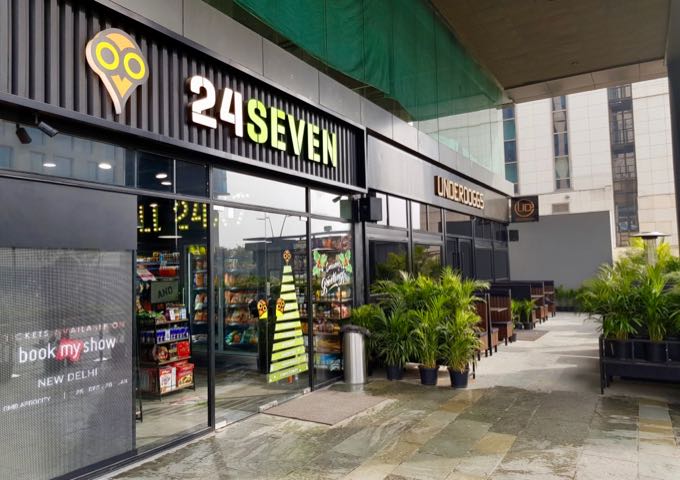 24/7 minimart close by is open round the clock.