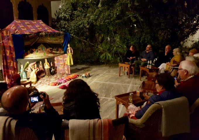 Guests can enjoy a free traditional puppet show in the courtyard every night.
