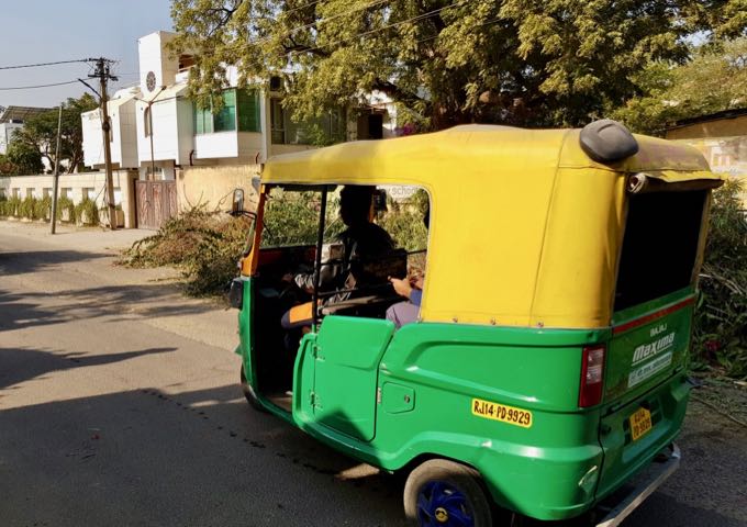 Auto-rickshaws are required by guests as the neighborhood is very quiet.