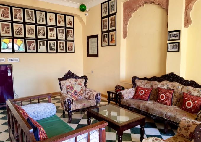The Haveli Inn Pal features quaint old-style guest lounges.