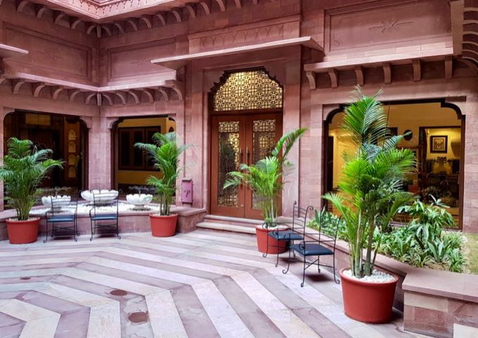 The lobby courtyard is reminiscent of the home of Rajasthani nobility.