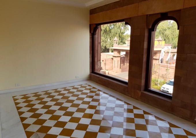 Larger suites come with vacant balcony areas overlooking the carpark.