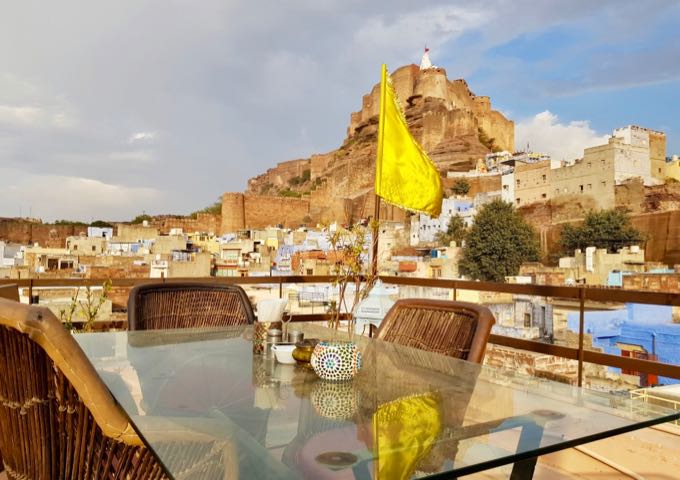 The rooftop cafe at Singhvi’s Haveli guesthouse is close to the fort.