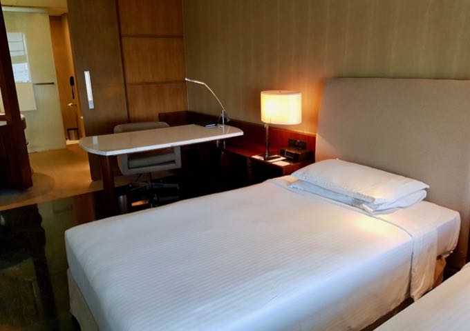 The comfortable and spacious rooms feature large desks.