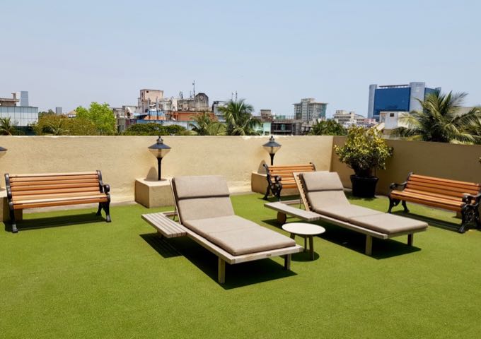The rooftop offers several options to enjoy the sun.
