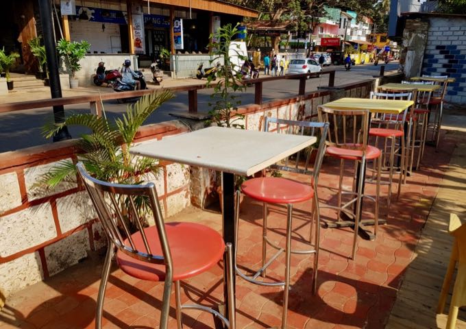 Lezero's café offers a long menu and street-side seating.