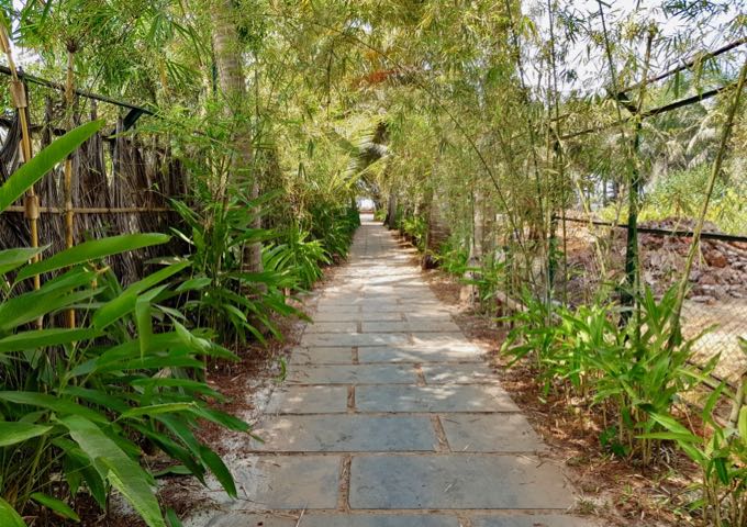 A path by the lobby leads to the beach.