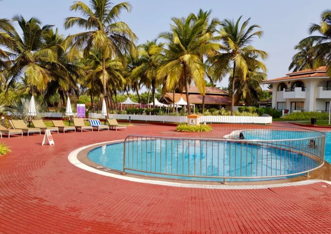 There is even a small children's pool.