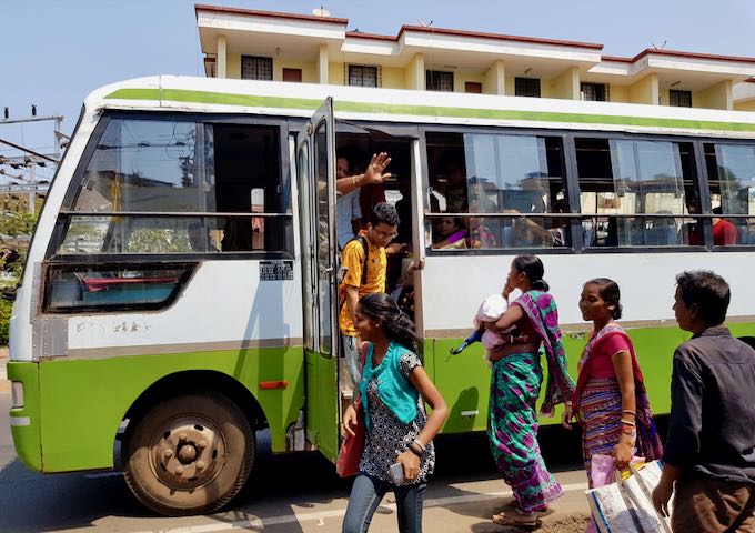 Buses connect to Cavelossim, Mobor Beach, and Margao.