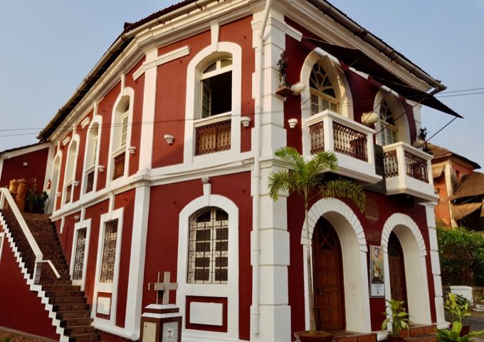 Review of Panjim Inn, Panjim Pousada, & Panjim People's in Goa, India.