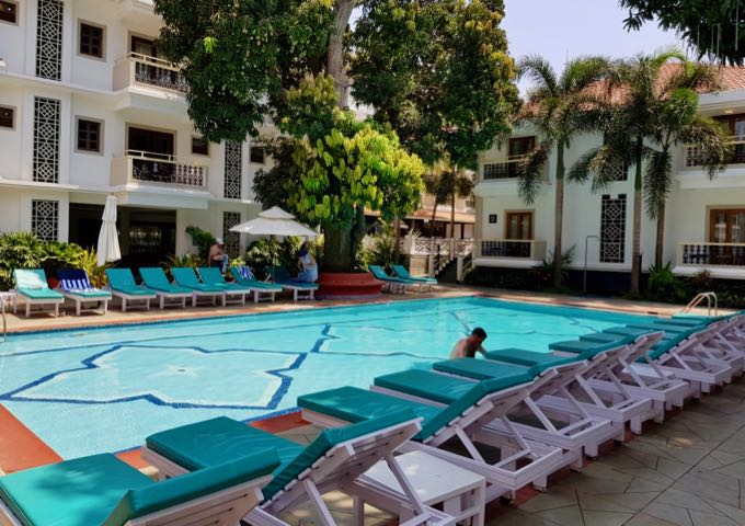 Review of Radisson Goa Candolim Hotel in India.