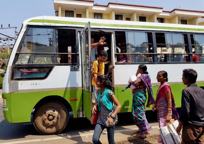 Buses connect to Cavelossim, Mobor Beach, and Margao.