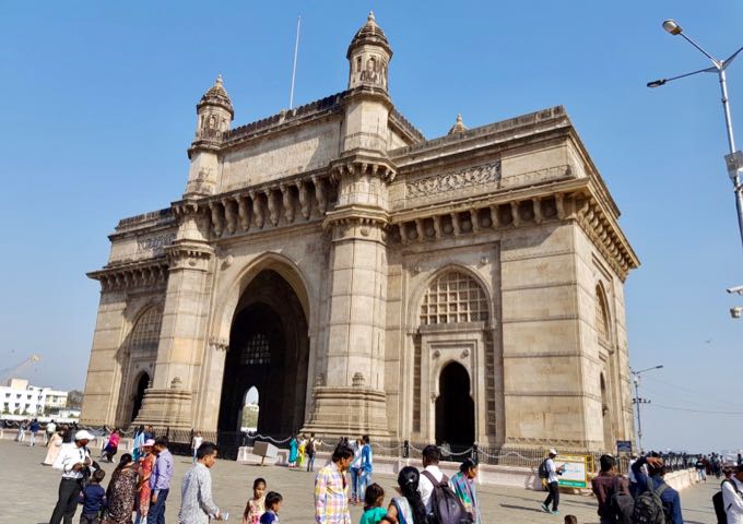 People-watching at the Gateway of India.