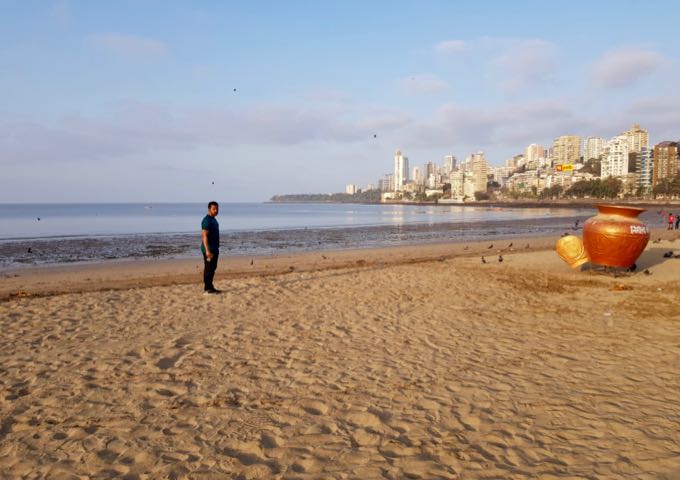 Chowpatty beach is about 3km from the InterContinental hotel.