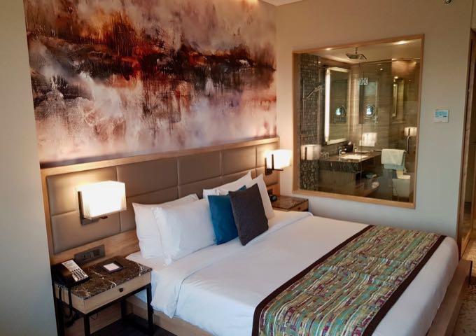 Rooms and suites feature a contemporary decor.