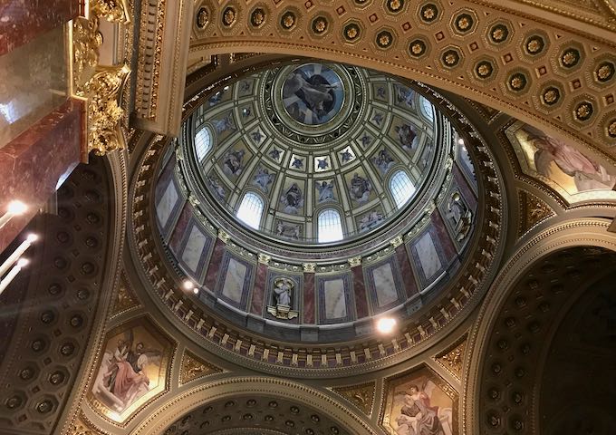 St Stephen’s Basilica is close by.
