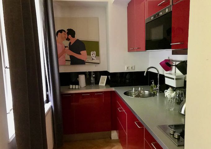Weiler's Studio has a small kitchen.