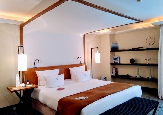 The Executive Double rooms feature canopied beds.