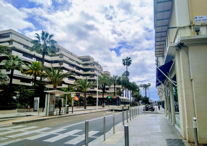 La Croisette and the sea can be seen from the hotel entrance.