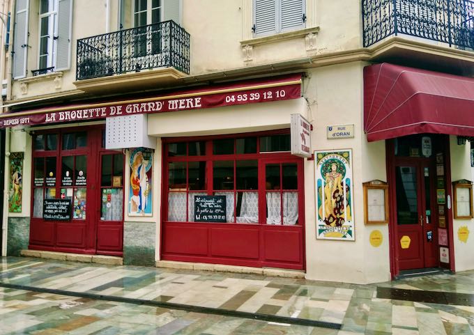 La Brouette de Grand Mère is a cozy, traditional bistro.