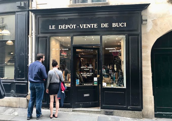Le Dêpot-Vente de Buci sells haute couture for women.