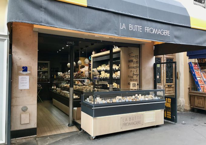 La Butte Fromagere has an excellent cheese collection.