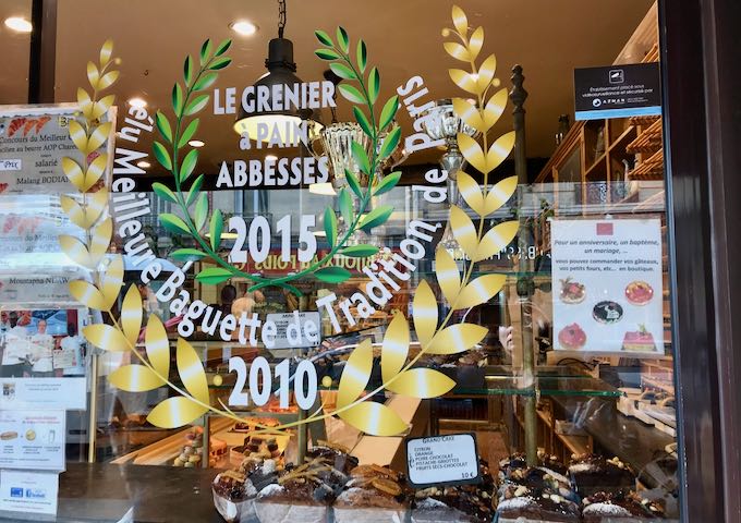 Le Grenir à Pain is a very popular bakery.