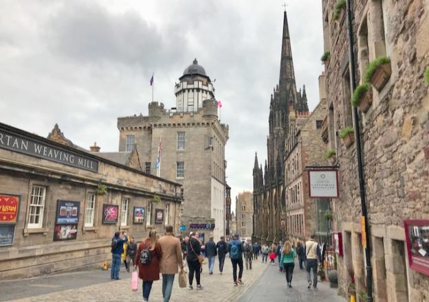 WHERE TO STAY in EDINBURGH - Best Areas & Neighborhoods