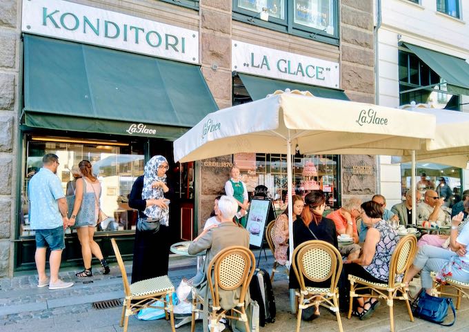 La Glace is a fancy cake institution.