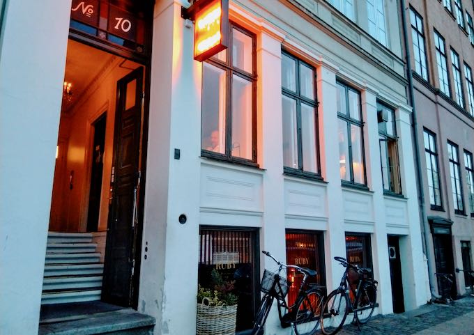 Ruby is a wonderful cocktail bar on Nybrogade.