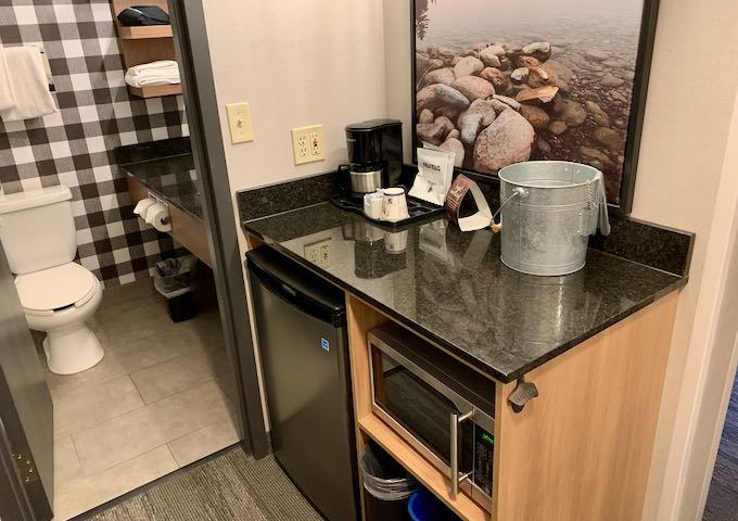 The rooms even have small kitchenettes.