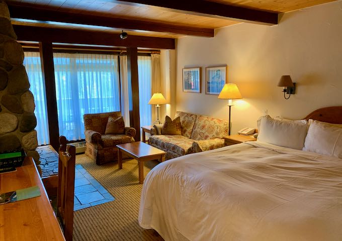 The spacious Deluxe King Rooms feature fireplaces.