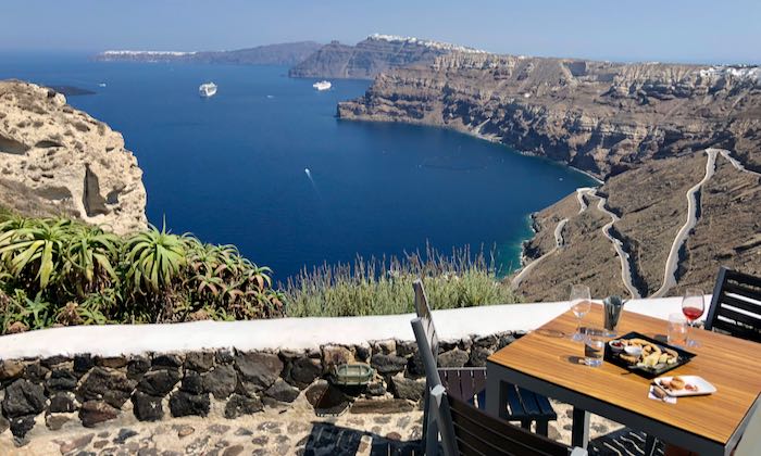 Santorini wine tour for cruise ships.
