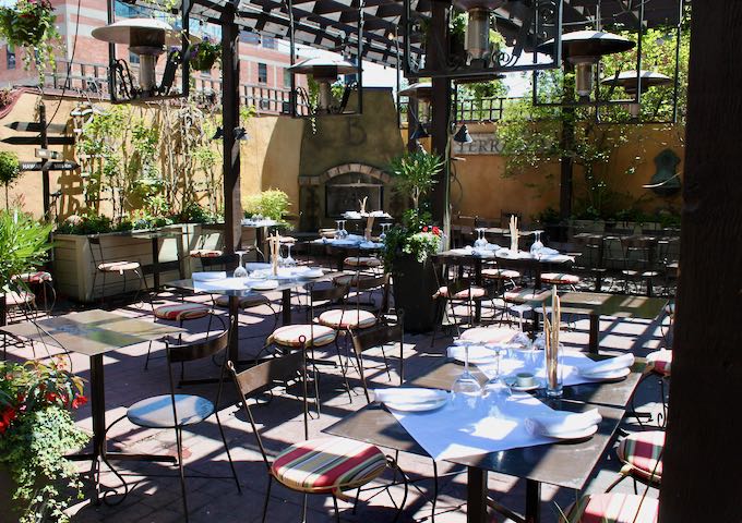 Bonterra offers excellent Italian fare.