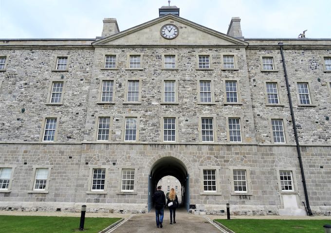 Collins Barracks holds exhibitions on decorative arts and history.