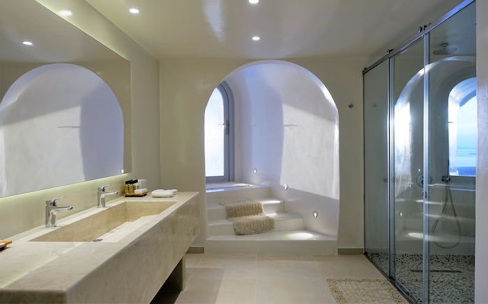 Master bathroom of the Sapphire Villa