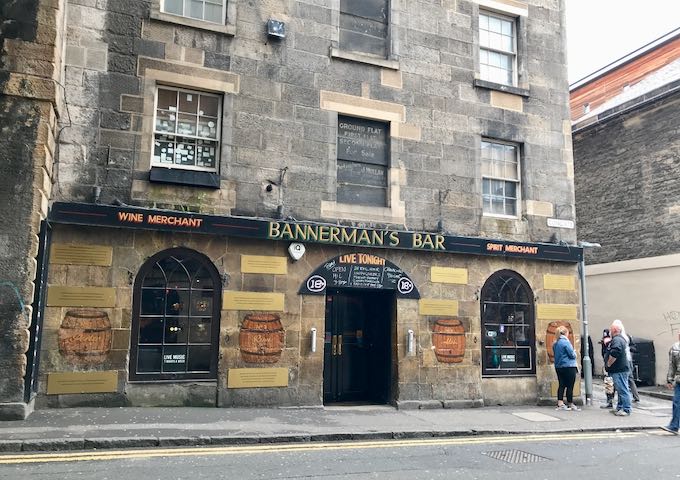Bannerman's Bar is very popular for its live performances.