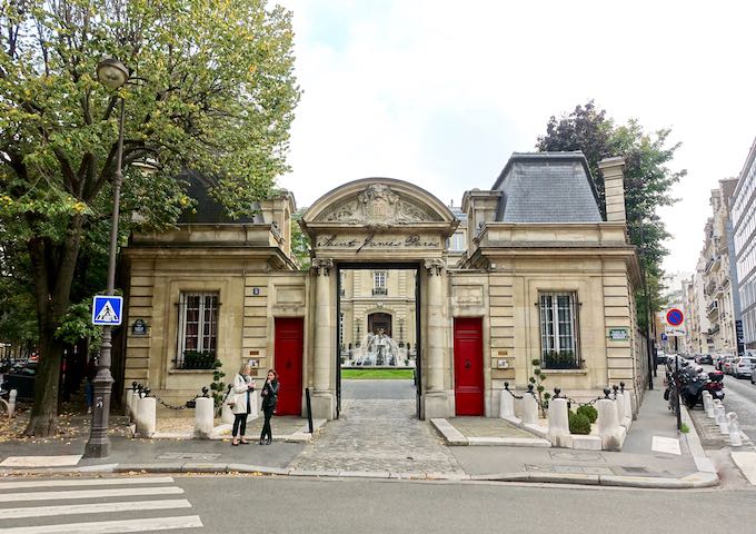 Exterior view of Saint James Paris Hotel