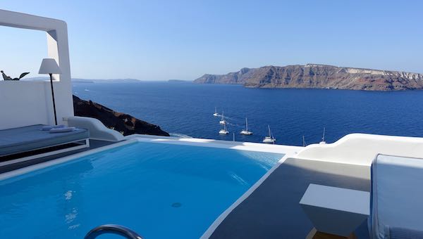 24 Best Santorini Hotels with Infinity Pools - Updated for 2021