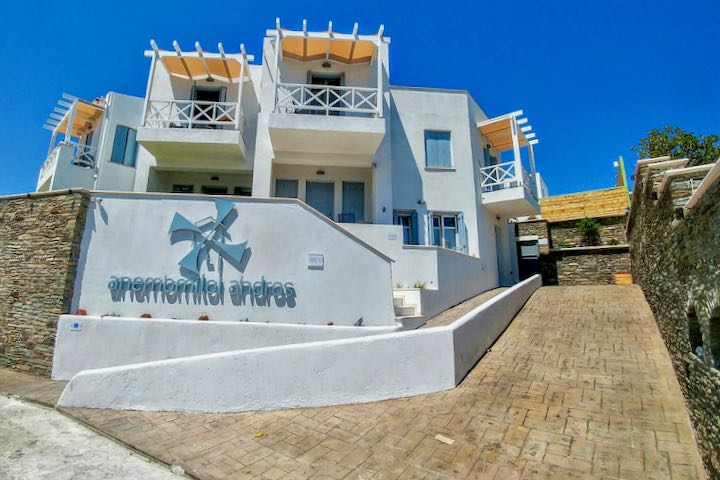 Good hotel in Andros Chora.