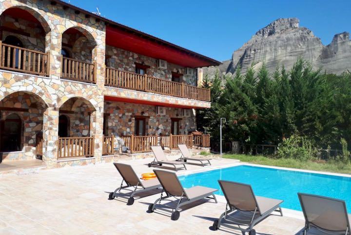 Hotel with pool near Meteora. 