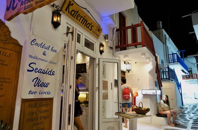 Katerina's Bar in Mykonos Town