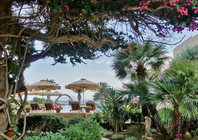 Finikas Beach Hotel at Pyrgaki Beach in Naxos