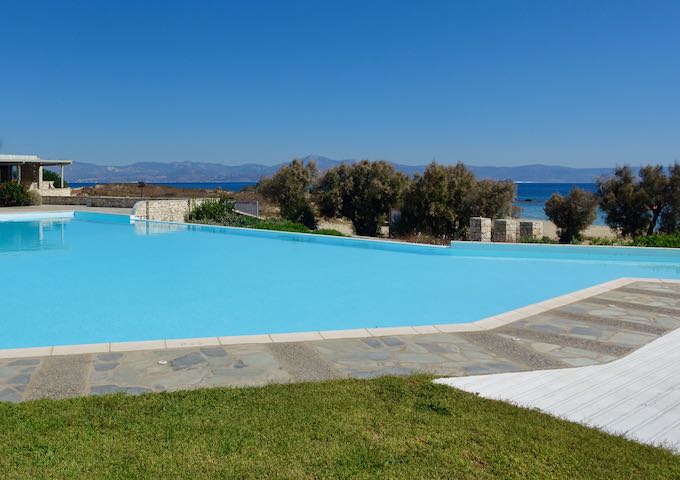 Acquamarina Resort on Nea Chrissi Akti Beach, Paros